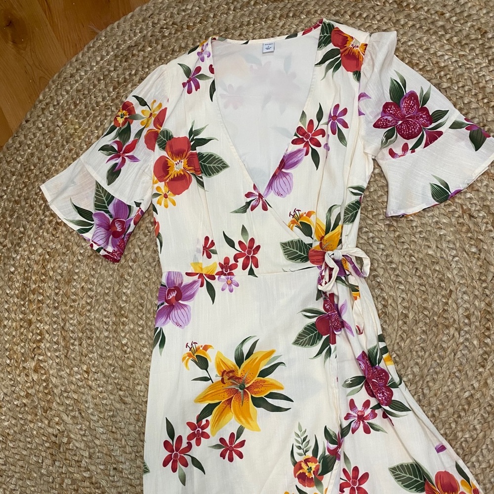 Old navy wrap dress